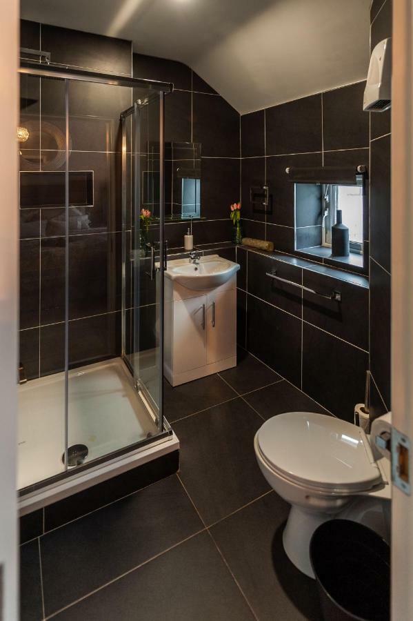 The Town House Kinsale, Hosted By Exquisite Holiday Homes, Sleeps 16 Exterior foto