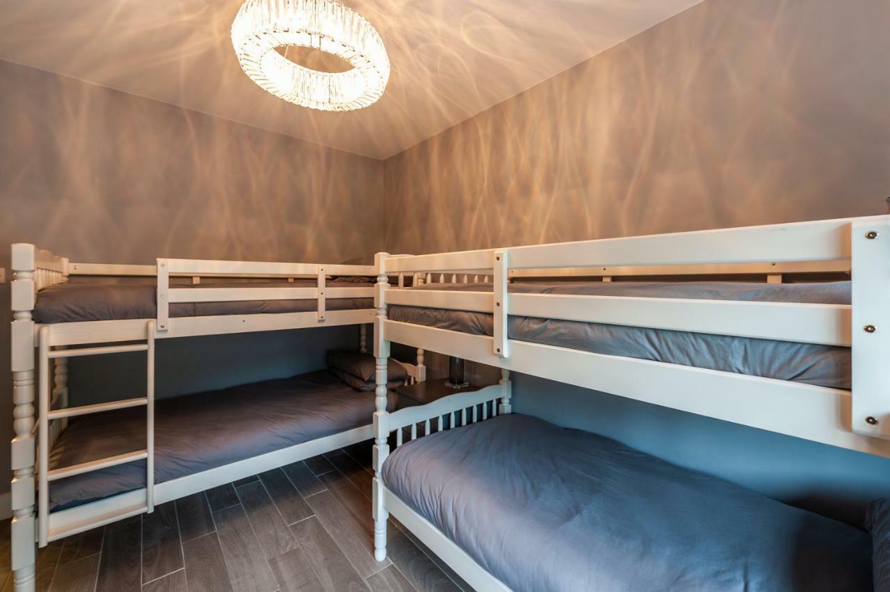 The Town House Kinsale, Hosted By Exquisite Holiday Homes, Sleeps 16 Exterior foto